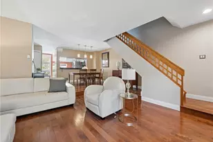 1427 Towne Square Dr, Pittsburgh, PA 15101 - Photo 5