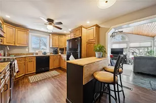 394 Southridge Dr, Pittsburgh, PA 15241 - Photo 5