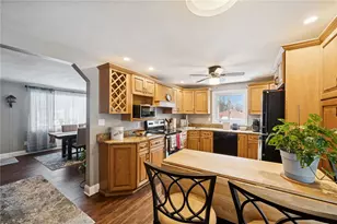 394 Southridge Dr, Pittsburgh, PA 15241 - Photo 7