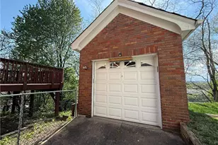 3825 Atkins St, Pittsburgh, PA 15212 - Photo 37