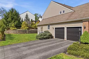254 Cliffside Dr, Adams Township, PA 16046 - Photo 3