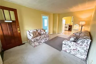 310 Oakland Ave, Grove City Boro, PA 16127 - Photo 3