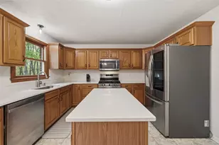 2436 Wedgewood Dr, Pittsburgh, PA 15090 - Photo 19