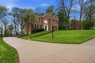 2436 Wedgewood Dr, Pittsburgh, PA 15090 - Photo 3