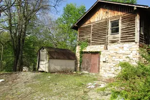 2625 Poinsettia Dr, White Oak, PA 15131 - Photo 3