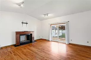 213 Pine St, Zelienople, PA 16063 - Photo 7