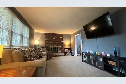 101 Kemar Dr, Summit Township, PA 16002 - Photo 5