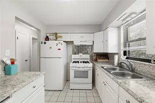 105 Mayer Dr, North Fayette, PA 15071 - Photo 13