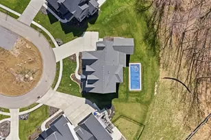 169 Sequoia Ln, Cranberry Township, PA 16066 - Photo 5