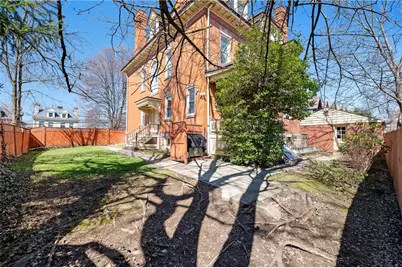 944 N Sheridan Avenue, Pittsburgh, PA 15206 - Photo 3