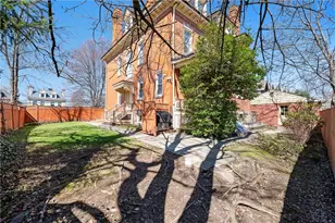 944 N Sheridan Ave, Pittsburgh, PA 15206 - Photo 3