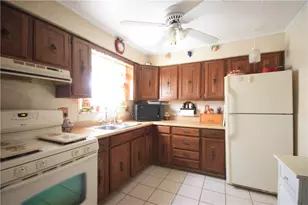 11999 Crafton Ave, Sadsbury, PA 16316 - Photo 13
