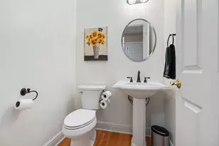 1310 Fairstead Ln, Pittsburgh, PA 15217 - Photo 15