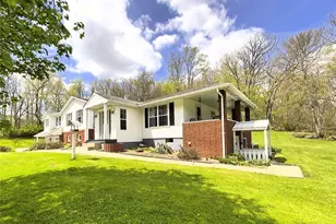 310 Three Degree Rd, Penn Township, PA 16053 - Photo 3