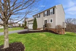 235 Long Ridge Dr, Kennedy Township, PA 15108 - Photo 3