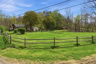 2038 Hookstown Grade Rd, Findlay Township, PA 15026 - Photo 23
