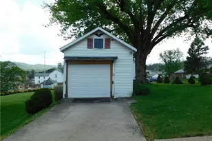 1207 W Crawford, Connellsville, PA 15425 - Photo 5