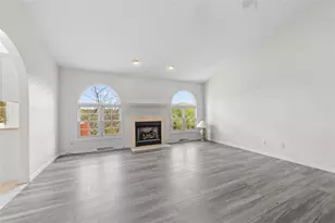 2408 Briarhill Ct, White Oak, PA 15131 - Photo 7