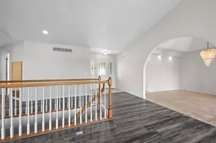 2408 Briarhill Ct, White Oak, PA 15131 - Photo 9