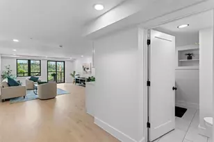 3211 Dobson St, Pittsburgh, PA 15219 - Photo 3