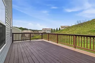 1066 Granite Dr, McDonald, PA 15057 - Photo 9