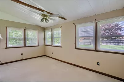 601 Lochinvar Dr, Pittsburgh, PA 15237 - Photo 11