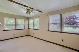 601 Lochinvar Dr, Pittsburgh, PA 15237 - Photo 11