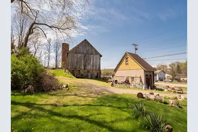 333 Perry Highway, Lancaster Township, PA 16037 - Photo 19