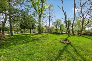 7177 Shannon Rd, Pittsburgh, PA 15147 - Photo 47