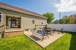 233 N 18th Ave, New Brighton, PA 15066 - Photo 15