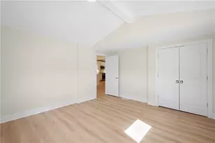 204 Buckels Ave, Houston, PA 15342 - Photo 17