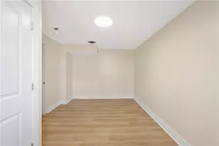 204 Buckels Ave, Houston, PA 15342 - Photo 29