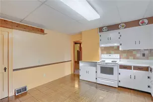 3015 Spring Garden Ave, Neshannock Township, PA 16105 - Photo 7
