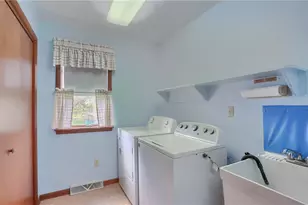 3015 Spring Garden Ave, Neshannock Township, PA 16105 - Photo 15