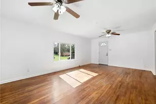 2530 W Hardies Rd, Hampton, PA 15044 - Photo 5