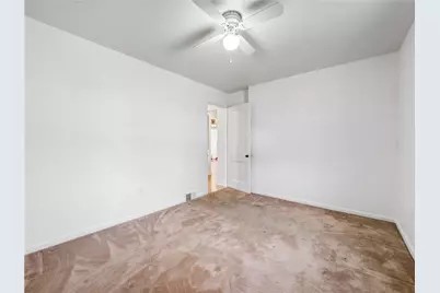 2530 W Hardies Rd, Hampton, PA 15044 - Photo 15