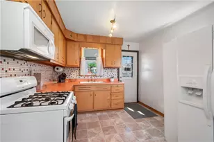 1318 Pennsylvania Ave, Harrison Township, PA 15065 - Photo 9