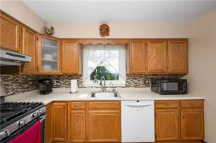 112 Linwood Dr, Summit Township, PA 16001 - Photo 15