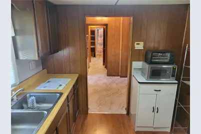 2000 Mercer Ave, Hermitage, PA 16148 - Photo 7