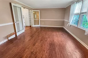 303 Scottsdale Dr, Moon/Crescent Twp, PA 15108 - Photo 7