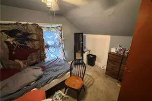 1015 Washington St, Farrell, PA 16121 - Photo 17