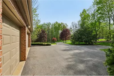 107 Timberlee Dr, Connoquenessing Township, PA 16033 - Photo 3