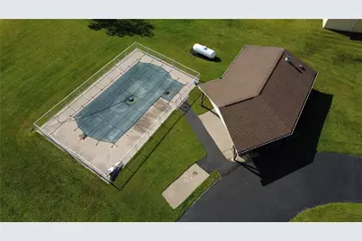 1416 Brinkerton Rd, Hempfield Township, PA 15601 - Photo 33