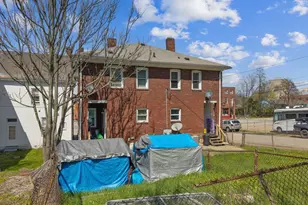 602 Division St, Jeannette, PA 15644 - Photo 19