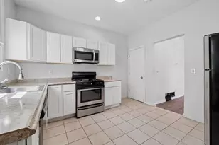 602 Division St, Jeannette, PA 15644 - Photo 9
