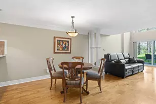 4007 Charlemagne Cir, Ross Twp, PA 15237 - Photo 5