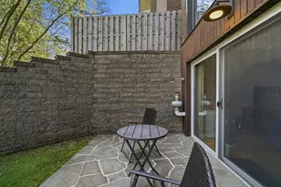 4007 Charlemagne Cir, Ross Twp, PA 15237 - Photo 27