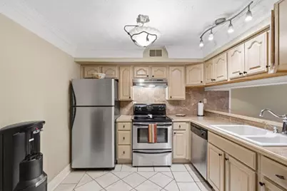 4007 Charlemagne Circle, Ross Twp, PA 15237 - Photo 9