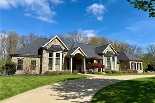 912 Champlain Pl, Adams Township, PA 15044 - Photo 1