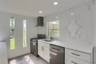 2513 Grove Rd, South Park, PA 15129 - Photo 13